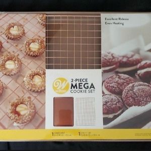 Wilton 2pc MEGA Copper Cookie Sheet 15x21